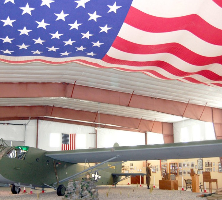 world-war-ii-glider-and-military-museum-photo